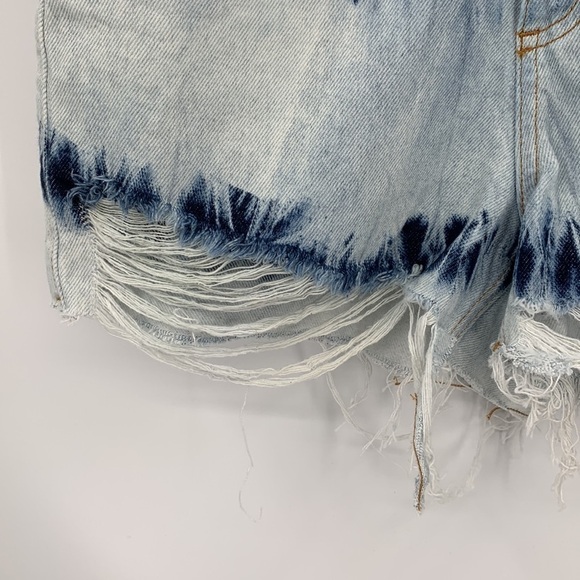 Zara high rise cut-off jean denim shorts blue tie dye raw hem shredding new 6 - Picture 3 of 5